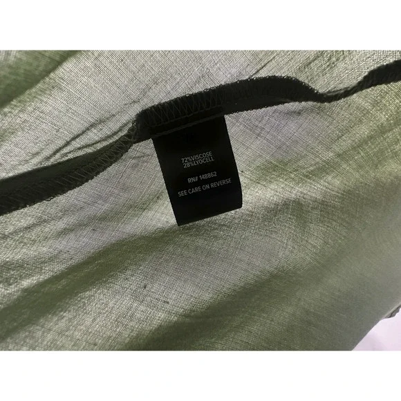 NWT Torrid Babydoll Challis Sharkbite Flutter Sleeve Top Green Plus Size 2 2X - Picture 9 of 16